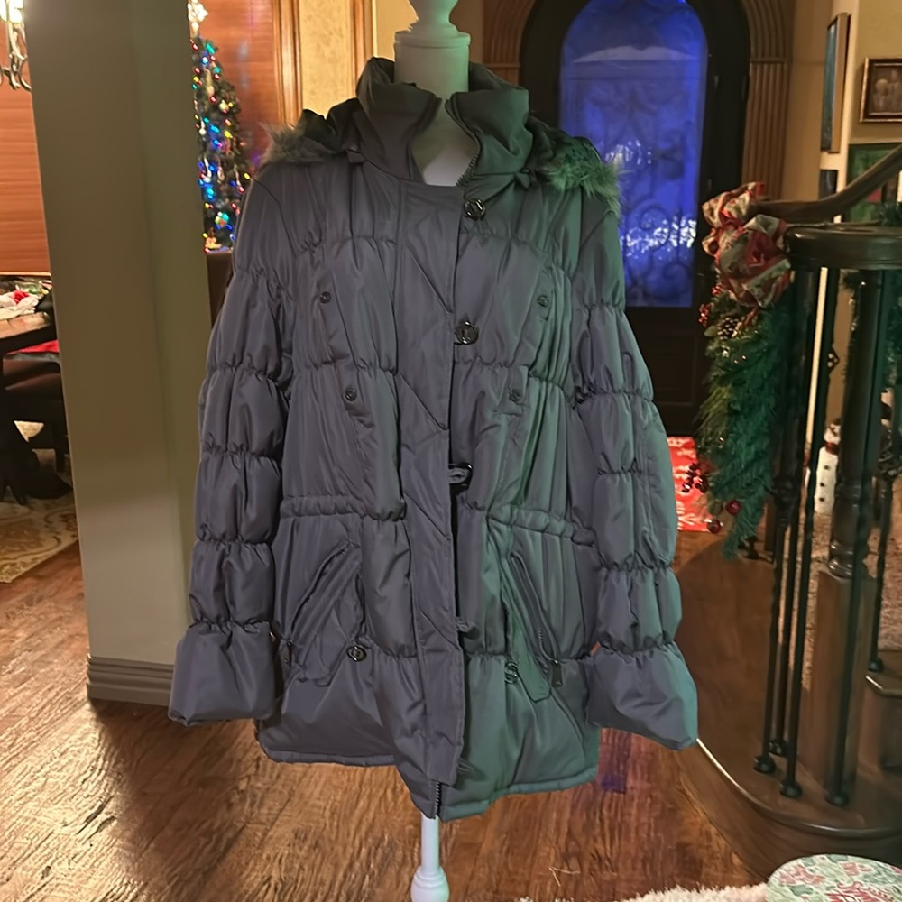 Dark grey puffer coat with fur edged hood(detachable)